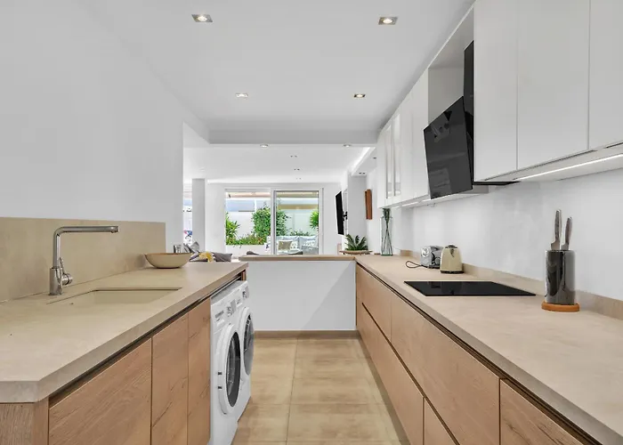 Casa Adriana - Marbellamar Modern Townhouse By Finest Holiday home